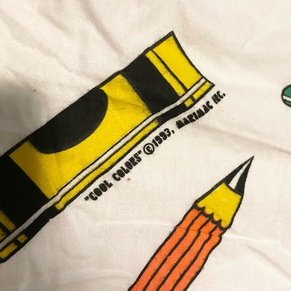 Vintage Multi Coloured Crayon and Pencil Patterned Twin Fitted Sheet - Picture 9 of 16